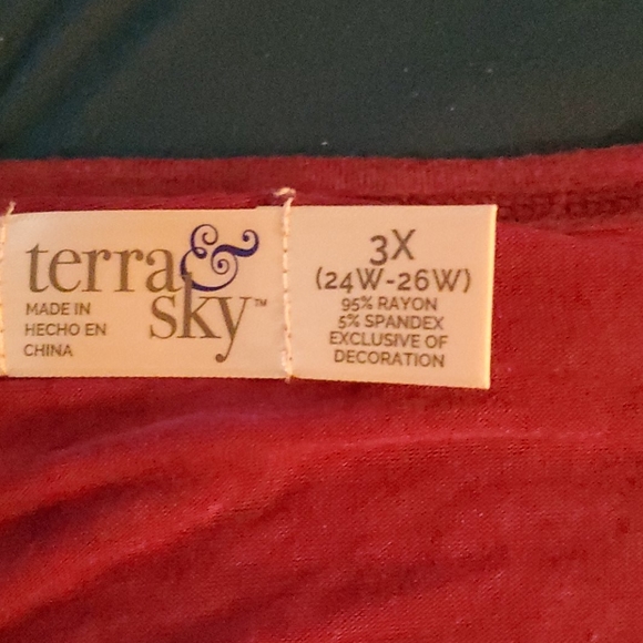 Cold Shoulder Top - Picture 4 of 8